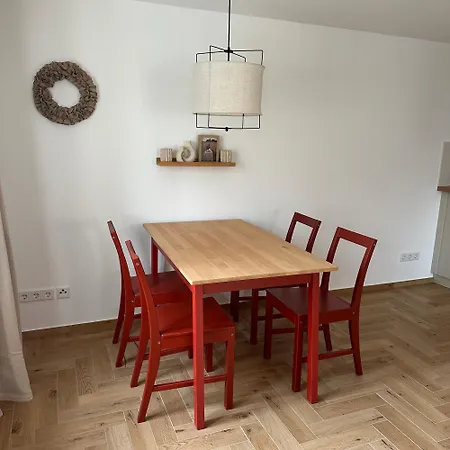 Altleubnitz 8 * דרזדן